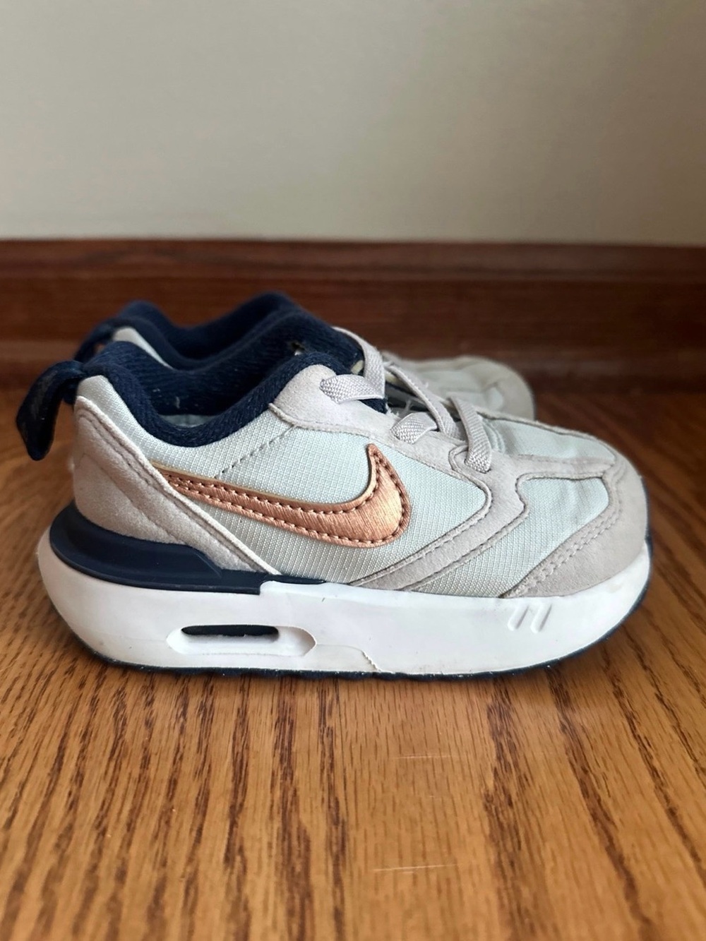 Nike Air Max Dawn Toddler Tennis Shoes Size 6C